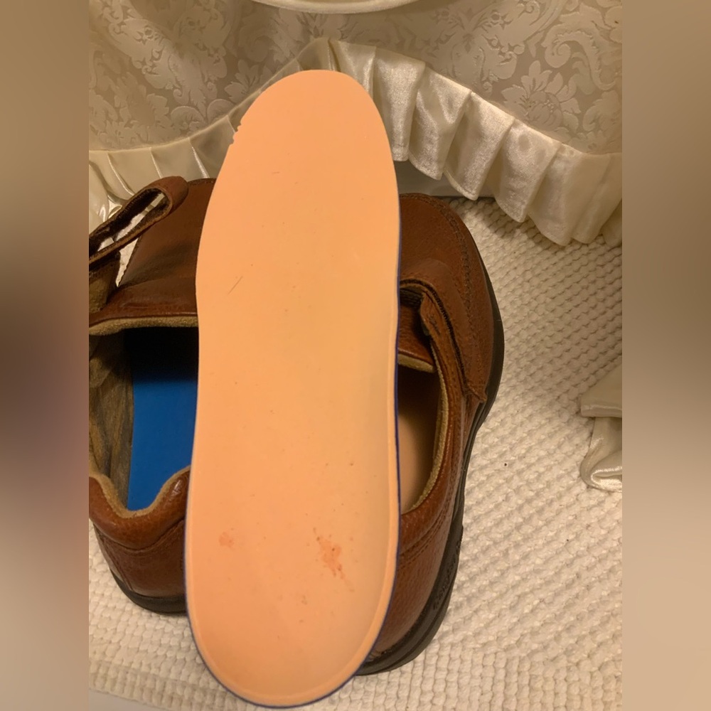 DR. COMFORT - Picture 10 of 16